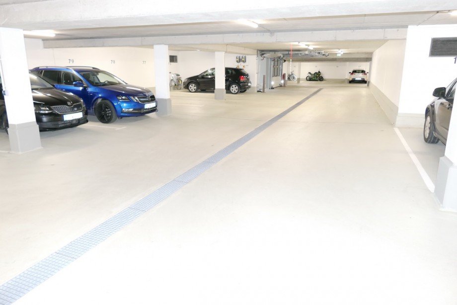 12-Sanierte-Tiefgarage Etagenwohnung Bad T�lz