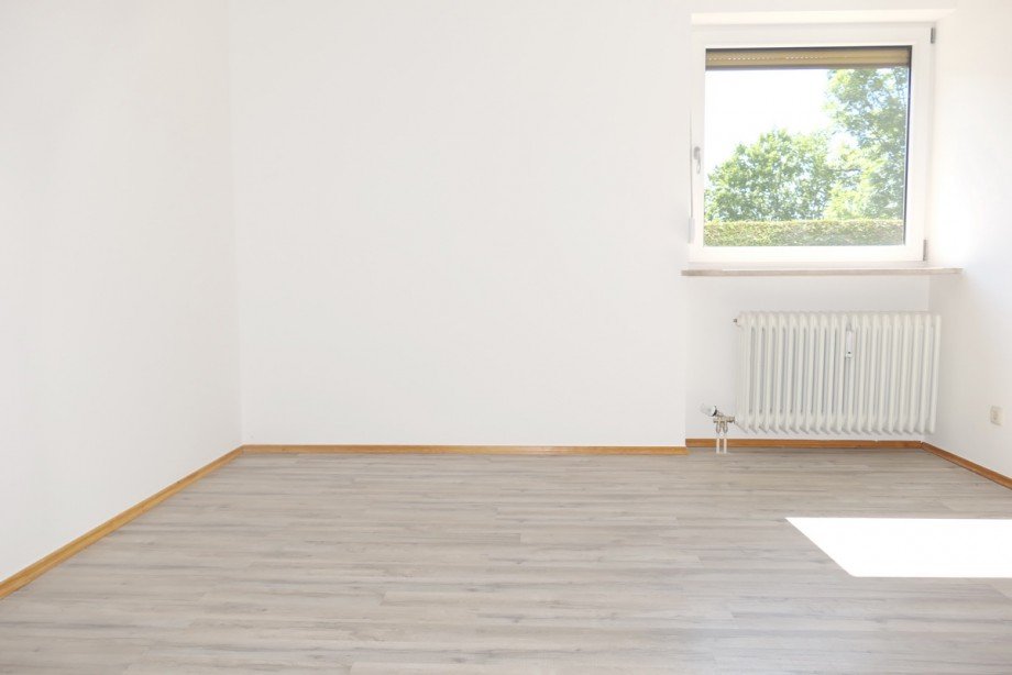 06-Schlafzimmer Erdgeschosswohnung Bad T�lz