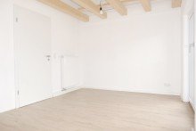 11-Kinderzimmer Bezugsfrei: Neu saniertes Reihenhaus mit drei Zimmern + Wohnk�che
