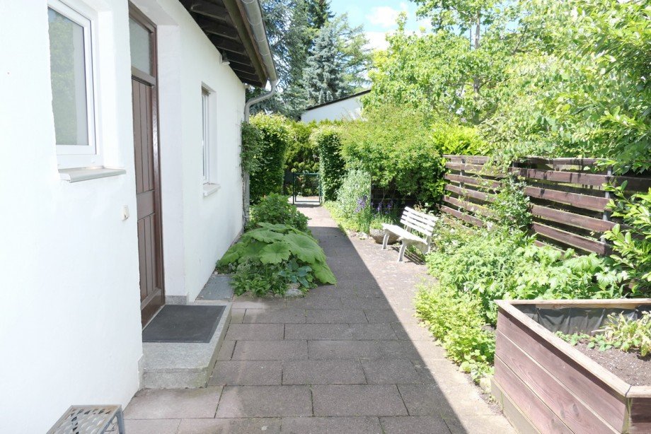09-Hauszugang Bungalow Ismaning