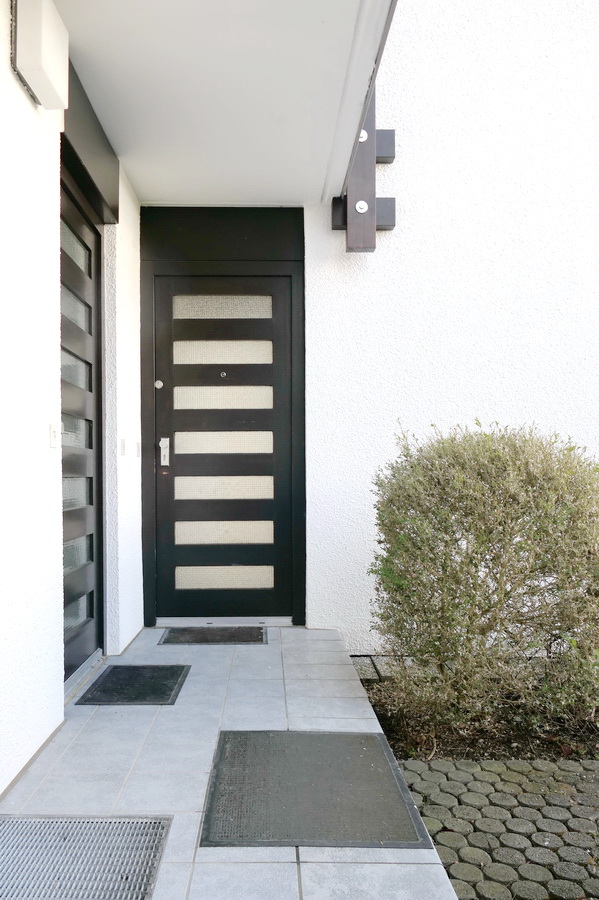 02-eigener Eingang Erdgeschosswohnung Bad T�lz
