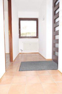 03-Windfang Bezugsfrei: Gut geschnittene 2-Zimmer-Wohnung mit Terrasse