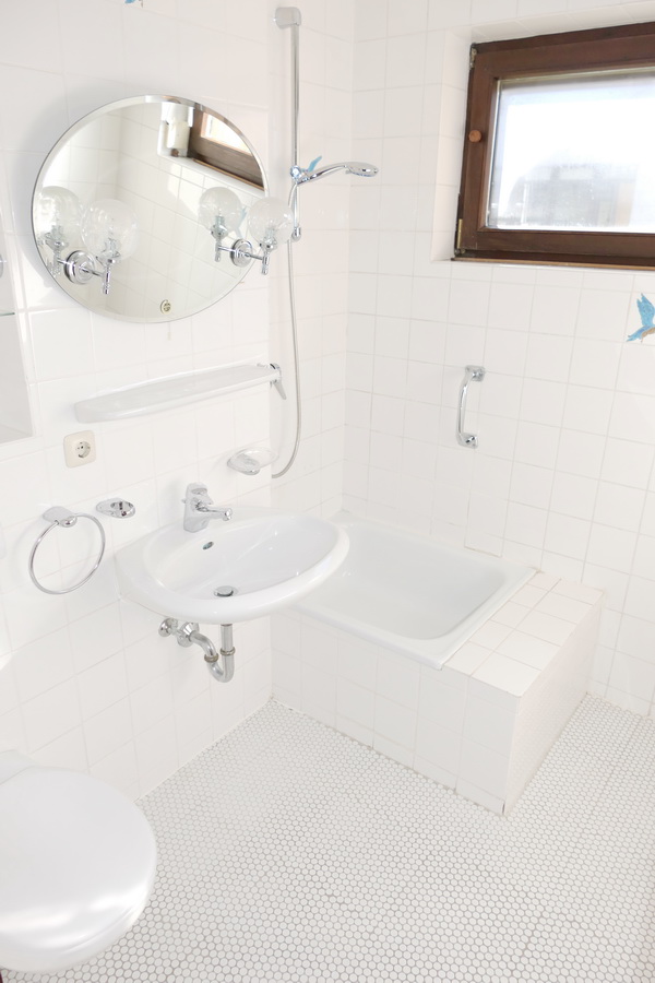 06-Bad Erdgeschosswohnung Bad T�lz