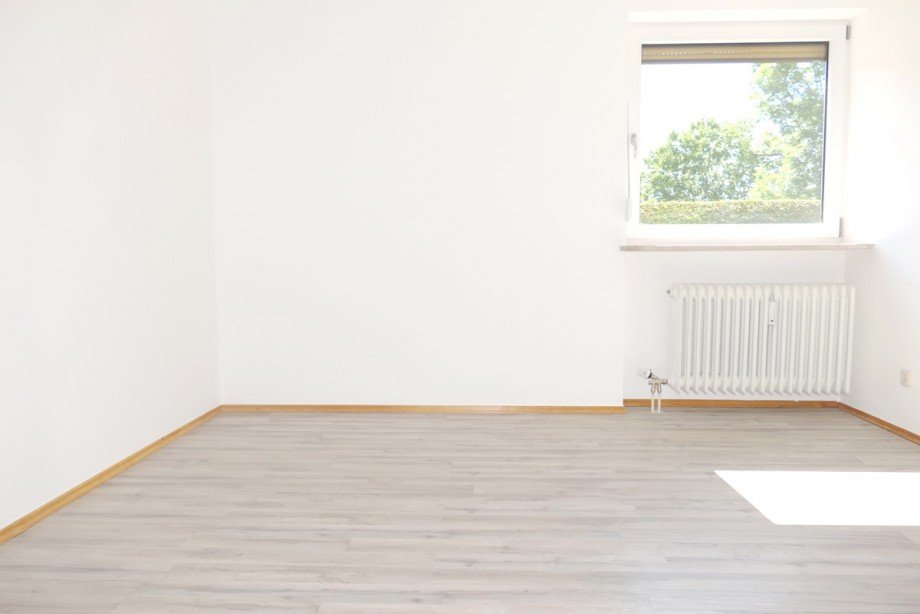 05-Schlafzimmer Erdgeschosswohnung Bad T�lz