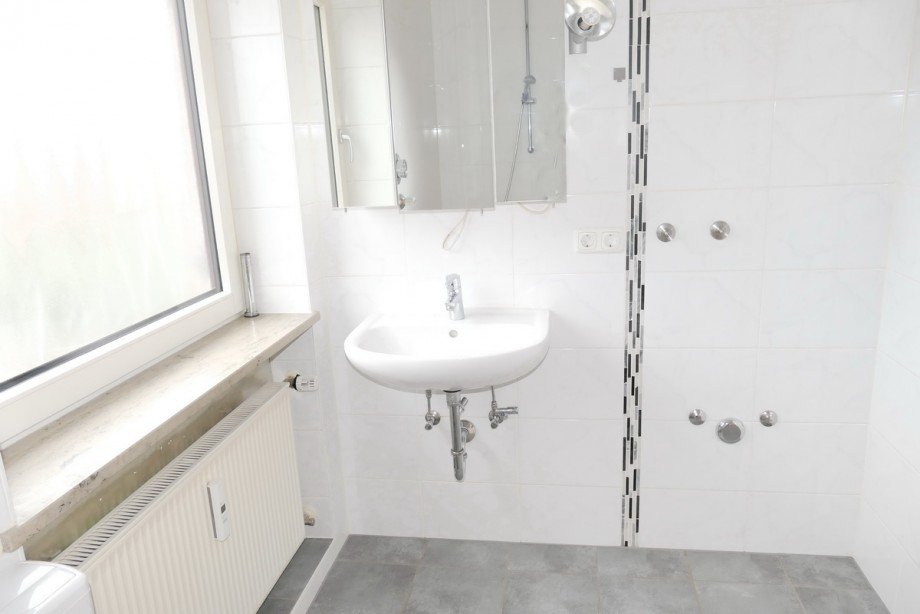 13-Bad Etagenwohnung Waakirchen