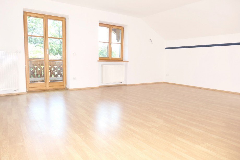 02-Wohnzimmer Wohnung Lenggries