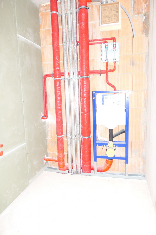 05-WC B�rohaus Wackersberg