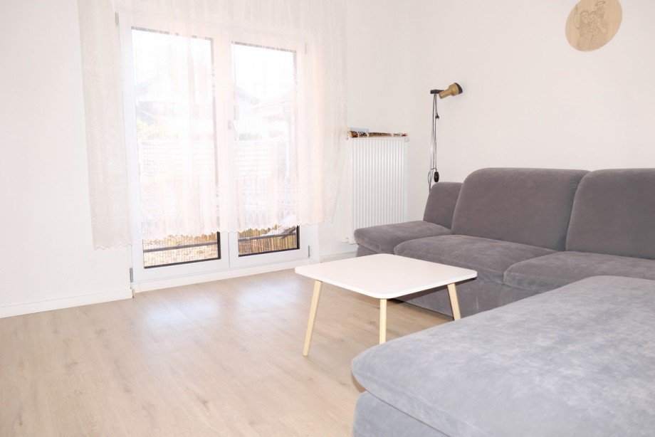 06-Wohnzimmer Maisonettewohnung Bad T�lz