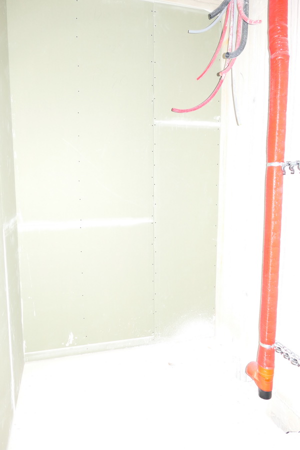 08-WC Einzelhandel Wackersberg