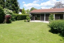02-Ansicht-S�d Ger�umiger Bungalow (erweiterbar) auf park�hnlichem Grundst�ck