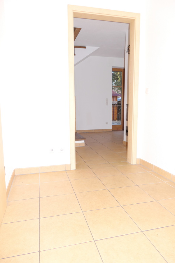 02-Eingang-Flur Wohnung Lenggries