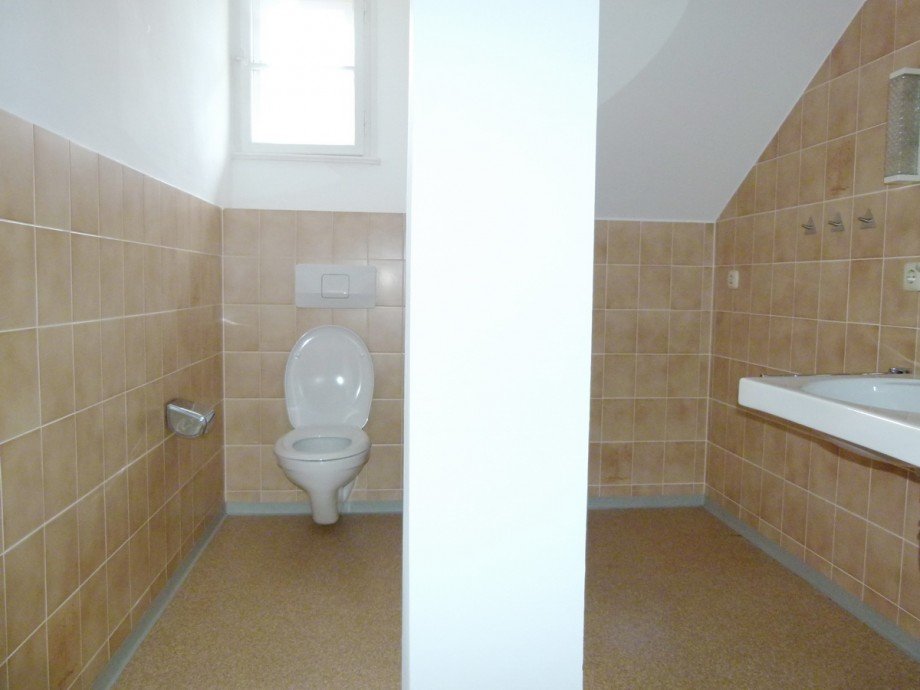 07-Bad Dachgeschosswohnung Bad T�lz